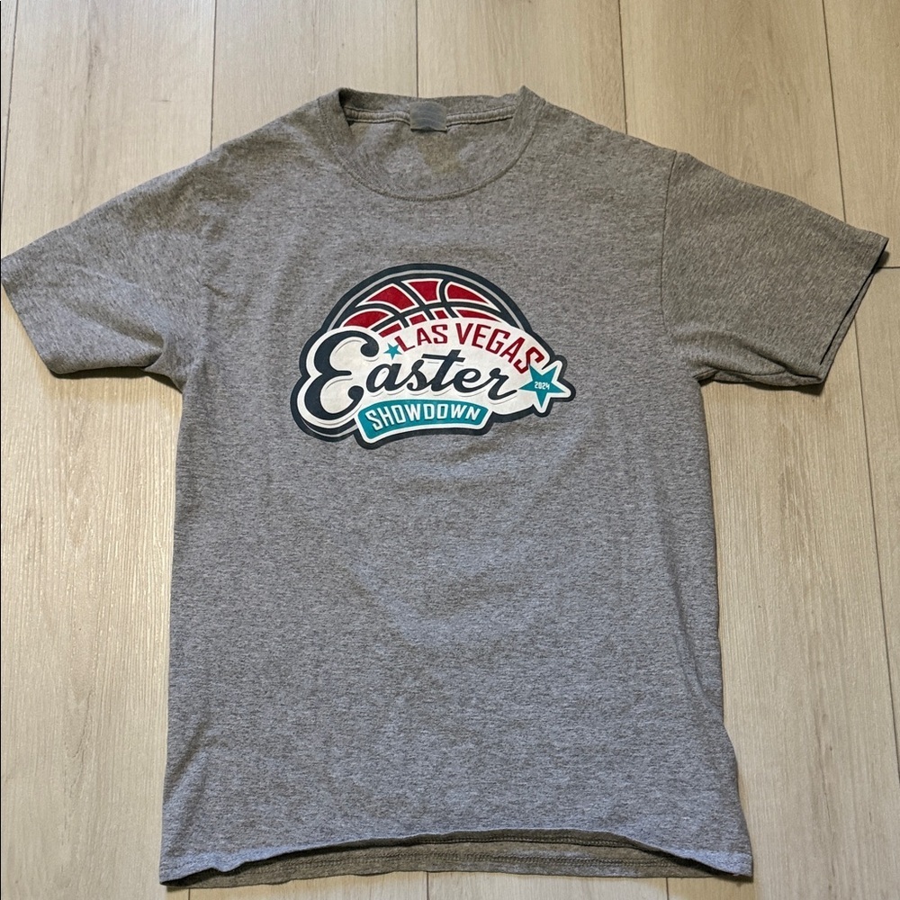 Kid’s Small T-shirt. 2025 Las Vegas Basketball Classic “0” on sleeve